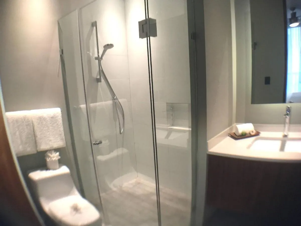 Vakantiehuis It Residence, Top Location, Luxury 2 Bedroom Two Roof Pools Beach Club Included Playa del Carmen Mexico